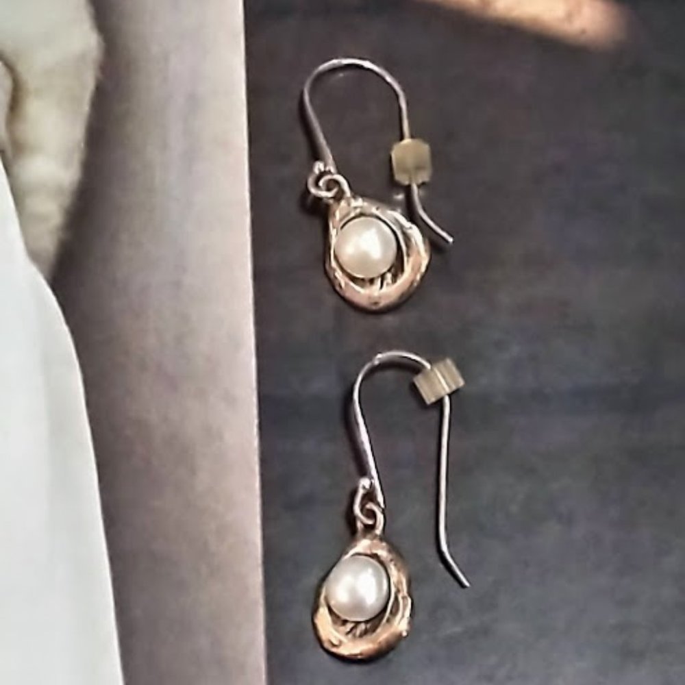 Silver Pearl in Shell Dangle Earrings